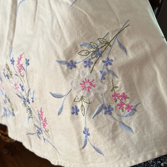 Covington embroidered cotton skirt - Picture 5 of 16